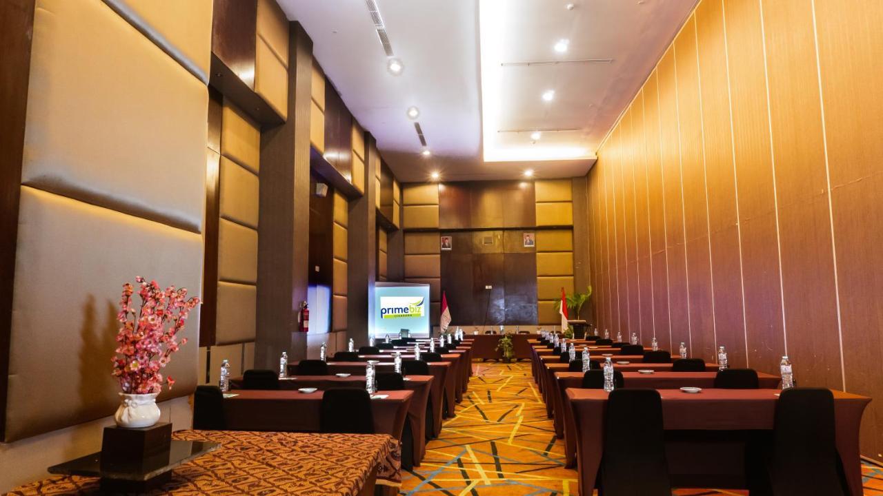 Primebiz Cikarang Hotel Exterior foto